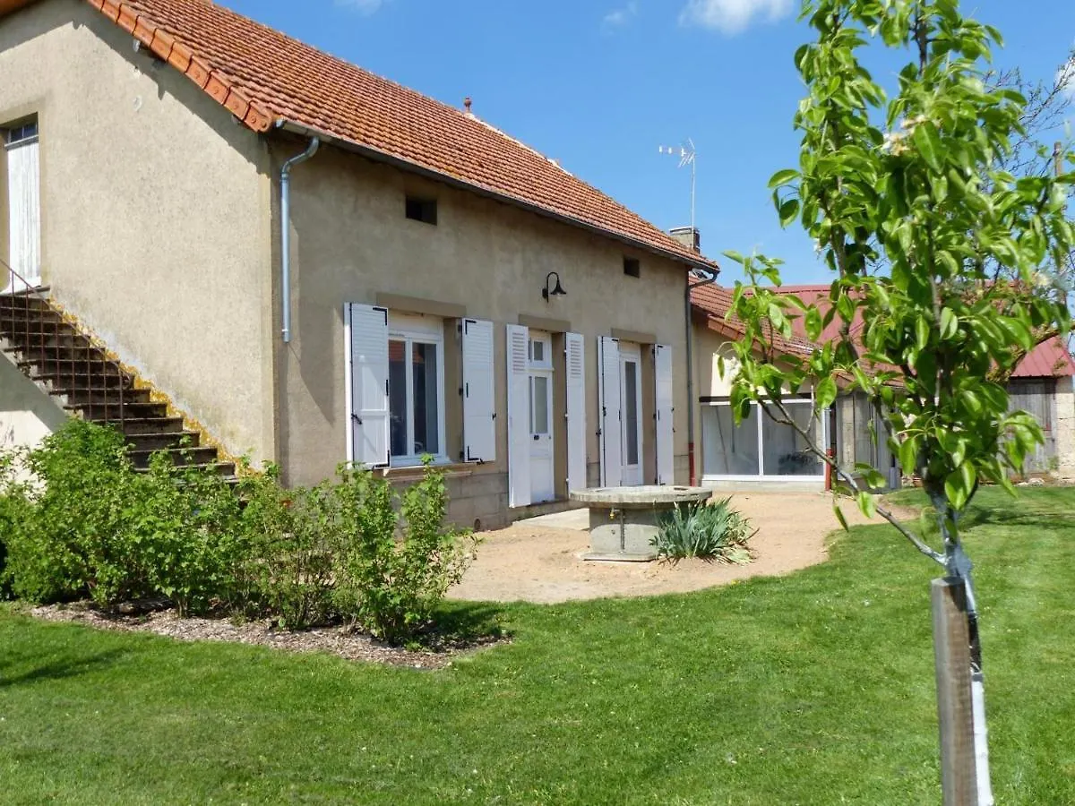 Holiday home Grand Gite Familial A La Campagne Avec Jardin Et Veranda, Pres De Vichy Et Moulins - Fr-1-489-256 Cindre