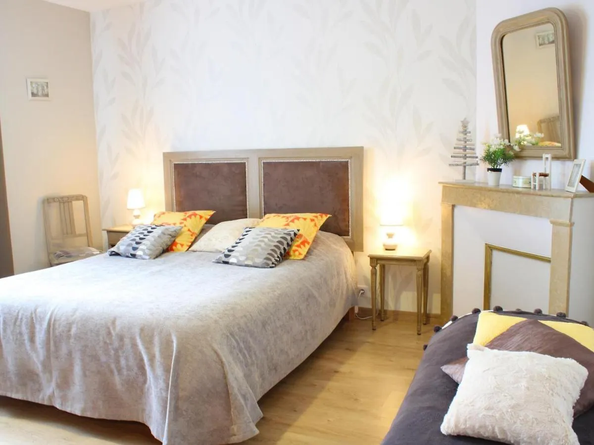 Grand Gite Familial A La Campagne Avec Jardin Et Veranda, Pres De Vichy Et Moulins - Fr-1-489-256 Cindre Holiday home