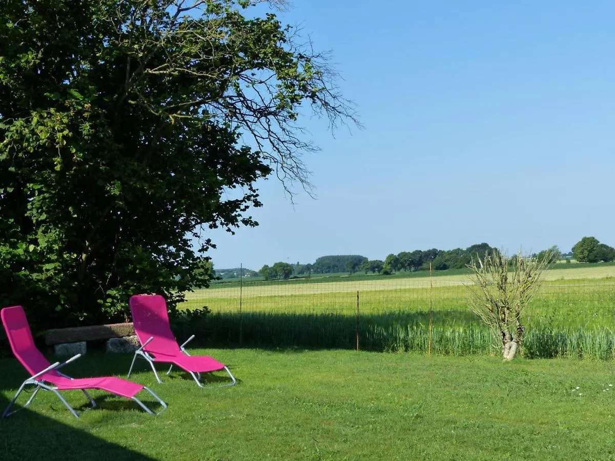 Holiday home Grand Gite Familial A La Campagne Avec Jardin Et Veranda, Pres De Vichy Et Moulins - Fr-1-489-256 Cindre