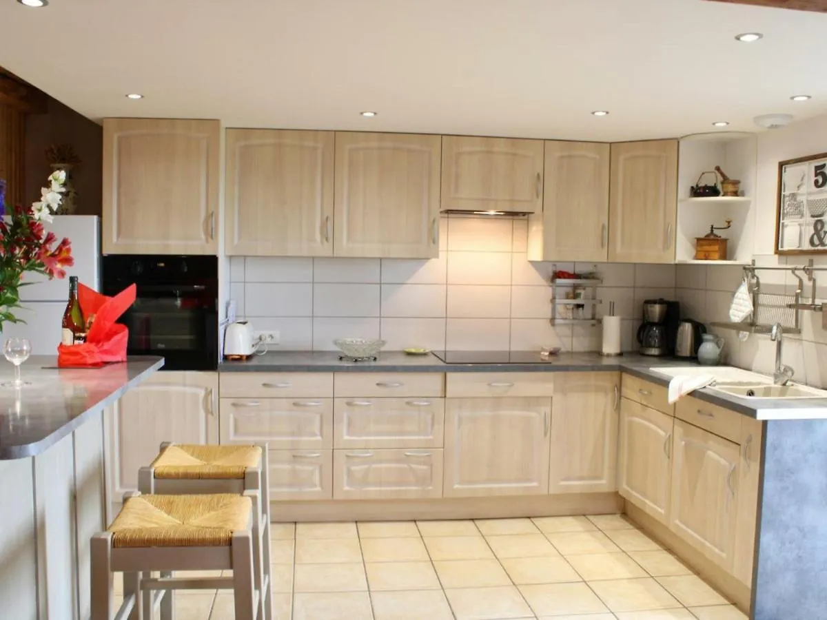 Grand Gite Familial A La Campagne Avec Jardin Et Veranda, Pres De Vichy Et Moulins - Fr-1-489-256 Cindre 0*,